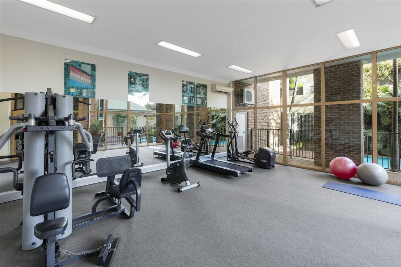Nesuto Pennant Hills Aparthotel Exterior photo